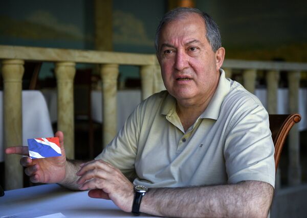 Интервью с президентом Армении Арменом Саркисяном Интервью с президентом Армении Арменом Саркисяном - Sputnik Արմենիա