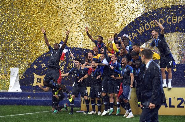 Награждение победителей ЧМ-2018 по футболу - Sputnik Армения