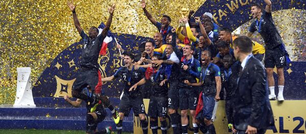 Награждение победителей ЧМ-2018 по футболу - Sputnik Армения