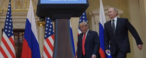 Совместная пресс-конференция президентов России и США Владимира Путина и Дональда Трампа (16 июля 2018). Хельсинки Совместная пресс-конференция президентов России и США Владимира Путина и Дональда Трампа (16 июля 2018). Хельсинки - Sputnik Армения