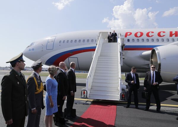 Президент России Владимир Путин во время прибытия в Финляндию (16 июля 2018). Хельсинки - Sputnik Армения