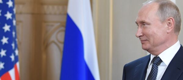 Президент России Владимир Путин во время встречи с Президентом США Дональдом Трампом в президентском дворце (16 июля 2018). Хельсинки Президент России Владимир Путин во время встречи с Президентом США Дональдом Трампом в президентском дворце (16 июля 2018). Хельсинки - Sputnik Армения