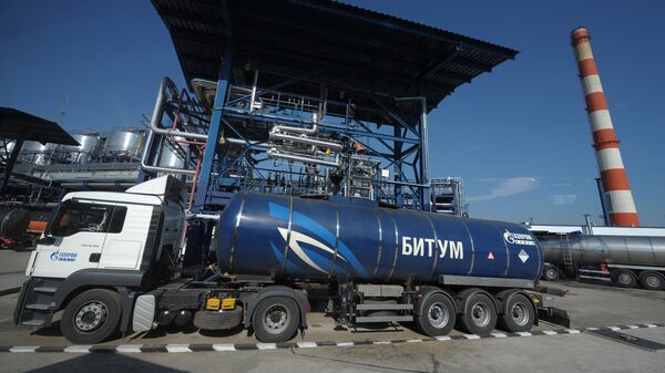 Нефтеперерабатывающий завод - Sputnik Армения