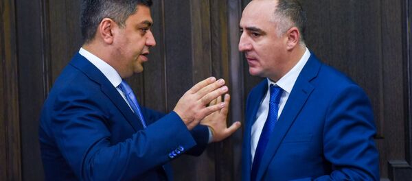 Перед заседанием правительства (19 июля 2018). Еревaн - Sputnik Армения