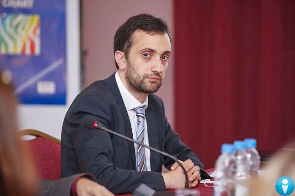 Տիգրան Մուկուչյանին փոխարինող են գտել. նա հակասություններ ունի նոր իշխանության հետ. «Փաստ» Տիգրան Մուկուչյանին փոխարինող են գտել. նա հակասություններ ունի նոր իշխանության հետ. «Փաստ» - Sputnik Արմենիա