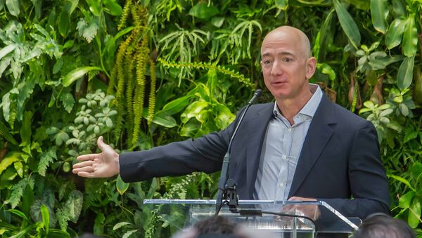 Главный исполнительный директор Amazon Джефф Безос на торжественном открытии Amazon Spheres (29 января 2018). Сиэтл, штат Вашингтон, СШA - Sputnik Армения