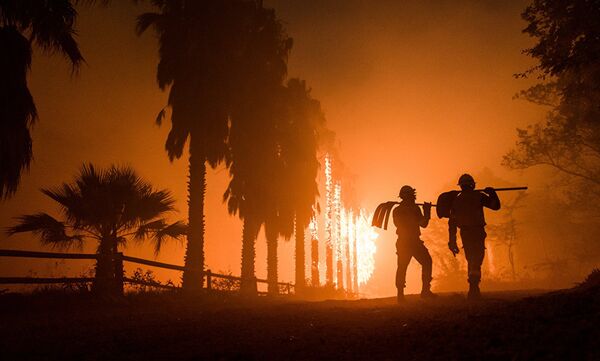 Фотография Джастина Салливана (ЮАР) из категории серии В огне: за гранью Моя Планета Фотография Джастина Салливана (ЮАР) из категории серии В огне: за гранью Моя Планета - Sputnik Армения