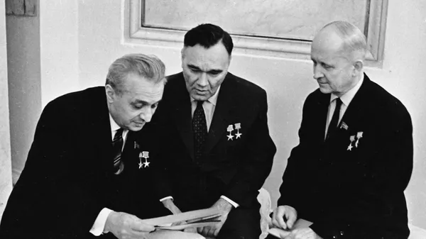 Микоян, Яковлев и Сухой - Sputnik Армения
