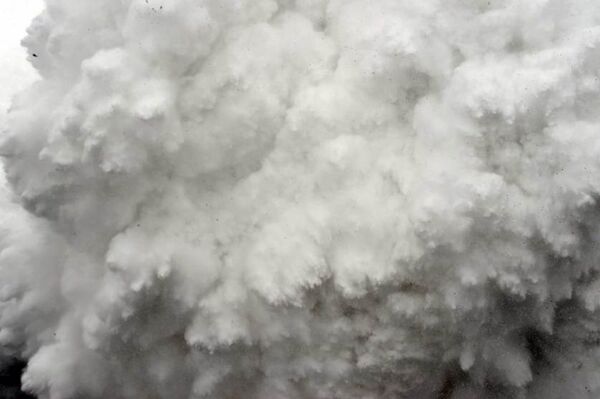 Сход снежных лавин на Джомолунгме в 2015 Сход снежных лавин на Джомолунгме в 2015 - Sputnik Արմենիա