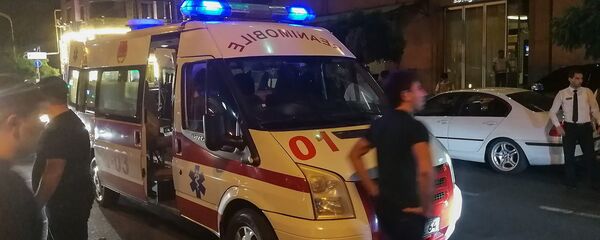 Карета скорой помощи на месте ДТП (26 июля 2018). Еревaн - Sputnik Արմենիա