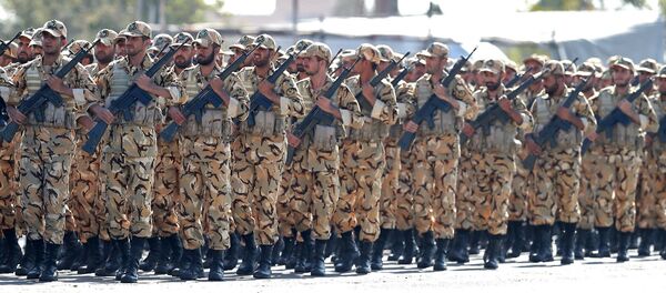 Марш военнослужащих Ирана во время ежегодного военного парада (22 сентября 2017). Тегеран - Sputnik Армения