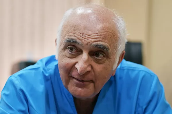 Кардиохирург, академик РАН Баграт Алекян Кардиохирург, академик РАН Баграт Алекян - Sputnik Армения