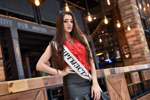 Участница конкурса красоты Мисс СНГ-2018 из Кыргызстана Сусанна Егорян Участница конкурса красоты Мисс СНГ-2018 из Кыргызстана Сусанна Егорян - Sputnik Армения