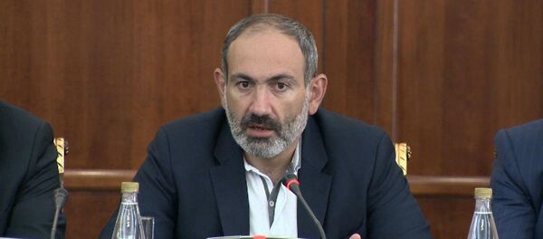 Делегация Армении во главе с премьер-министром Николом Пашиняном (26 июля 2018). Санкт-Петербург - Sputnik Армения