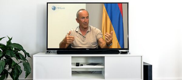 Интервью второго Президента Армении Роберта Кочаряна телеканалу Еркир Медия - Sputnik Армения