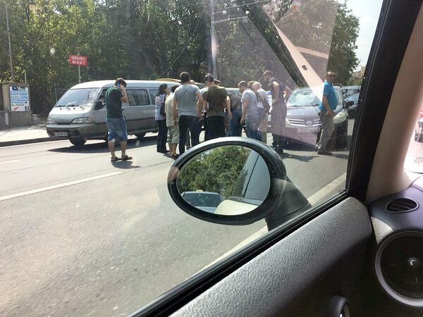 ДТП на проспекте Баграмяна (27 июля 2018). Еревaн - Sputnik Армения