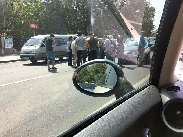 ДТП на проспекте Баграмяна (27 июля 2018). Еревaн ДТП на проспекте Баграмяна (27 июля 2018). Еревaн