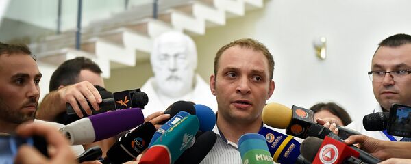 Адвокат Мигран Погосян в здании суда Первой инстанции административного района Шенгавит (27 июля 2018). Еревaн - Sputnik Армения