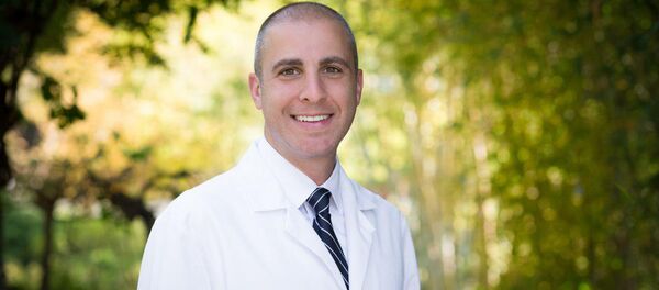 Доктор Саро Арменян, руководитель клиники в медцентре City of Hope, Калифорния, США Доктор Саро Арменян, руководитель клиники в медцентре City of Hope, Калифорния, США - Sputnik Армения