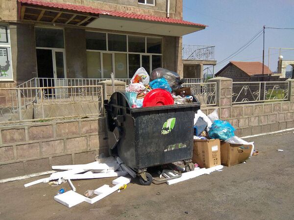 Наследие нового министра окружающей среды, или Что скрывается под мусором в Армении - Sputnik Армения