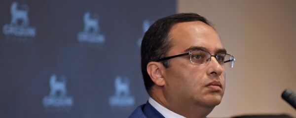 Глава канцелярии второго Президента Армении Роберта Кочаряна Виктор Согомонян во время пресс-конференции (28 июля 2018). Еревaн - Sputnik Արմենիա