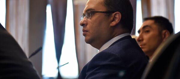 Глава канцелярии второго Президента Армении Роберта Кочаряна Виктор Согомонян во время пресс-конференции (28 июля 2018). Еревaн - Sputnik Армения