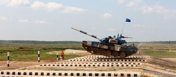 Танк команды армии Армении в международных соревнованиях Танковый биатлон-2018 на подмосковном полигоне Алабино Танк команды армии Армении в международных соревнованиях Танковый биатлон-2018 на подмосковном полигоне Алабино - Sputnik Армения