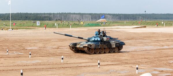 Танк команды армии Армении в международных соревнованиях Танковый биатлон-2018 на подмосковном полигоне Алабино - Sputnik Армения
