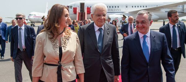 Государственный визит Президента Италии Серджо Маттареллы в Ереван (30 июля 2018). Аэропорт Звартноц Государственный визит Президента Италии Серджо Маттареллы в Ереван (30 июля 2018). Аэропорт Звартноц - Sputnik Արմենիա