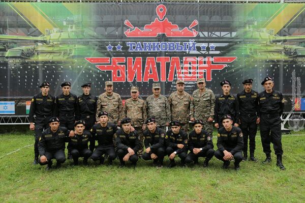 Армянская команда на Танковом биатлоне 2018 Армянская команда на Танковом биатлоне 2018 - Sputnik Արմենիա