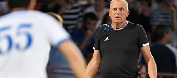 Тренер ФК Тобол Владимир Никитенко во время футбольного матча Пюник - Тобол (31 июля 2018). Еревaн Тренер ФК Тобол Владимир Никитенко во время футбольного матча Пюник - Тобол (31 июля 2018). Еревaн - Sputnik Արմենիա