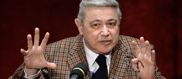 Народный артист РФ Евгений Петросян на юбилейном вечере художественного руководителя театра Шалом А.Левенбука (29 января 2014). Москвa - Sputnik Армения