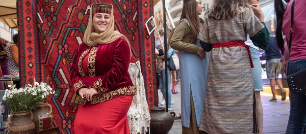 Фестиваль национальной армянской моды и культуры Yerevan Taraz Fest 2018 - Sputnik Армения