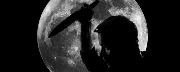 Силуэт человека с ножом Силуэт человека с ножом - Sputnik Արմենիա