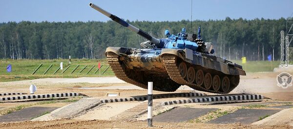 Танк команды армии Армении в международных соревнованиях Танковый биатлон-2018 на подмосковном полигоне Алабино - Sputnik Армения