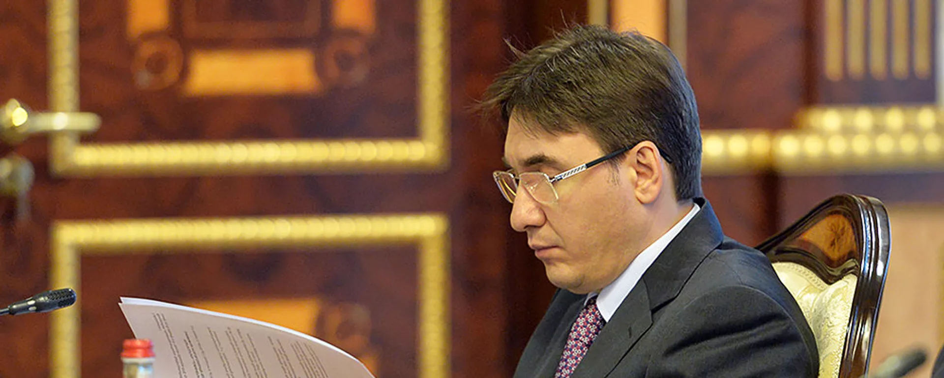 Руководитель аппарата глава администрации президента Армен Геворкян на совещании по теме страхования военнослужащих (13 марта 2018). Ереван, Армения - Sputnik Армения, 1920, 29.05.2021
