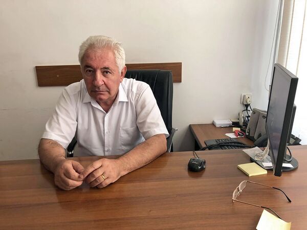 Руководитель управления сельским хозяйством Ширакской области Мовсес Манукян Руководитель управления сельским хозяйством Ширакской области Мовсес Манукян - Sputnik Արմենիա