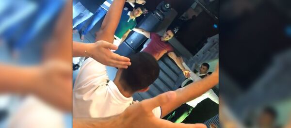 Ролик со дня рождения одного из сторонников Пашиняна Ролик со дня рождения одного из сторонников Пашиняна - Sputnik Армения