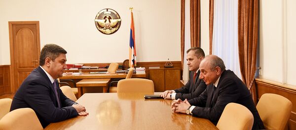 Президент Карабаха Бако Саакян принял главу СНБ Армении Артура Ванецяна (10 августа 2018). Степанакерт - Sputnik Армения