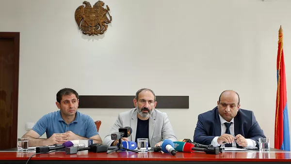 Рабочий визит премьер-министра Армении Никола Пашиняна в Тавушскую область (10 августа 2018) Берд - Sputnik Армения