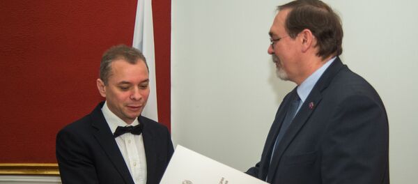 Вручение благодарности руководителю армянского филиала МИА Россия сегодня Дмитрию Писаренко Вручение благодарности руководителю армянского филиала МИА Россия сегодня Дмитрию Писаренко - Sputnik Արմենիա