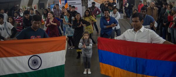 Флешмоб в рамках дней культуры Индии в Армении - Sputnik Армения