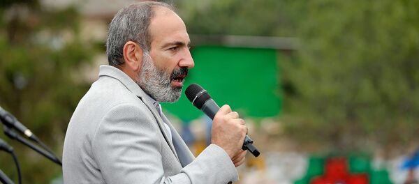 Рабочий визит премьер-министра Армении Никола Пашиняна в Тавушскую область (11 августа 2018). Дилижан - Sputnik Армения