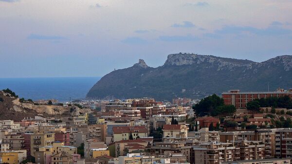 Вид на город Кальяри, Сардиния, Италия - Sputnik Արմենիա