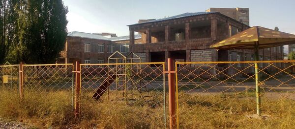 Здание в Раздане - Sputnik Армения