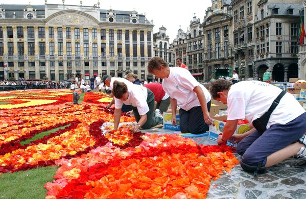 Фестиваль Ковер из цветов в Брюсселе, 2004 год - Sputnik Армения