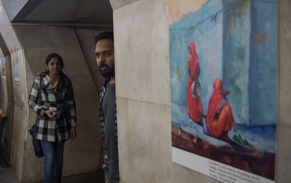 На станции ереванского метрополитена Еритасардакан открылась выставка Индия в картинах и фотографиях - Sputnik Армения
