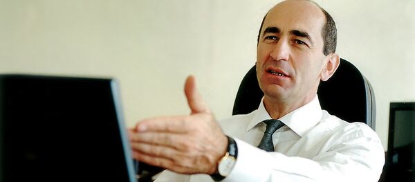 Второй Президент Армении Роберт Кочарян (2001 год) - Sputnik Армения
