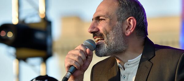 Митинг к стодневке Никола Пашиняна на посту премьер-министра Армении (17 августа 2018). Еревaн Митинг к стодневке Никола Пашиняна на посту премьер-министра Армении (17 августа 2018). Еревaн - Sputnik Արմենիա