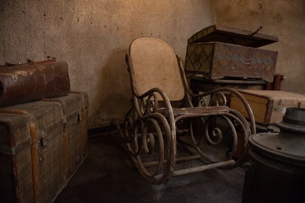 Интерьер трапезной Мариам и Акопа Интерьер трапезной Мариам и Акопа - Sputnik Армения